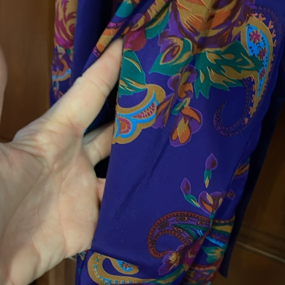 Victoria’s Secret purple satin rose and Paisley print robe one size fits all - Picture 4 of 4